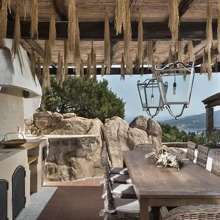 Azzurra Con Vista Mozzafiato * פורטו צ'רבו