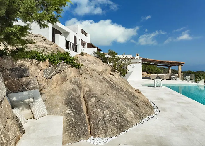 Azzurra Con Vista Mozzafiato