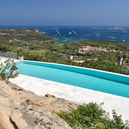 Azzurra Con Vista Mozzafiato