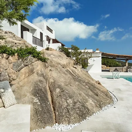 Azzurra Con Vista Mozzafiato